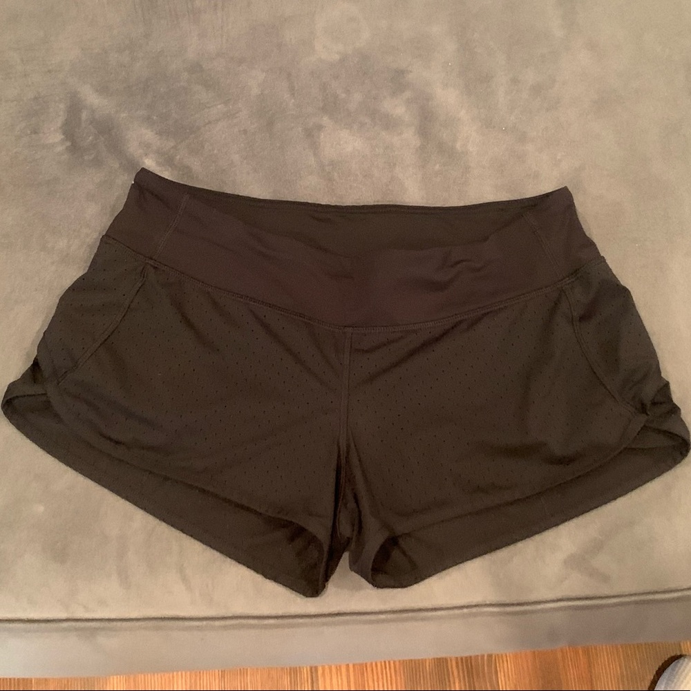 BLACK LULU LEMON SPEED UP SHORTS